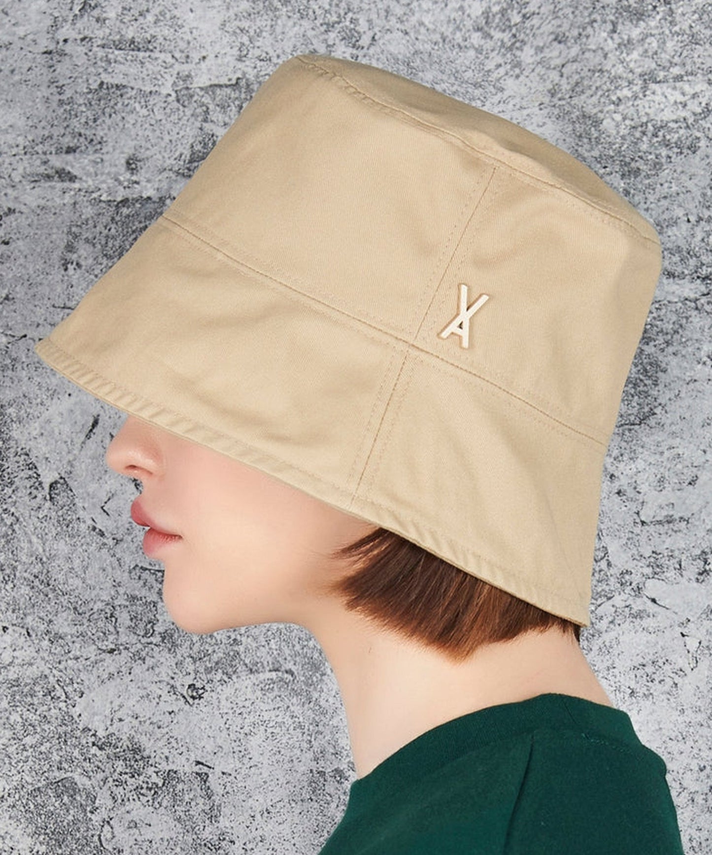 Stud drop over fit bucket hat