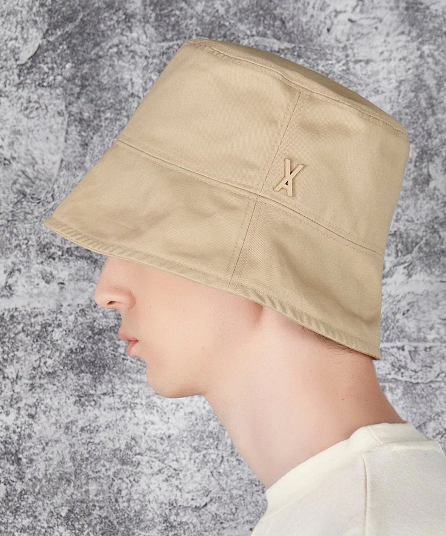 Stud drop over fit bucket hat