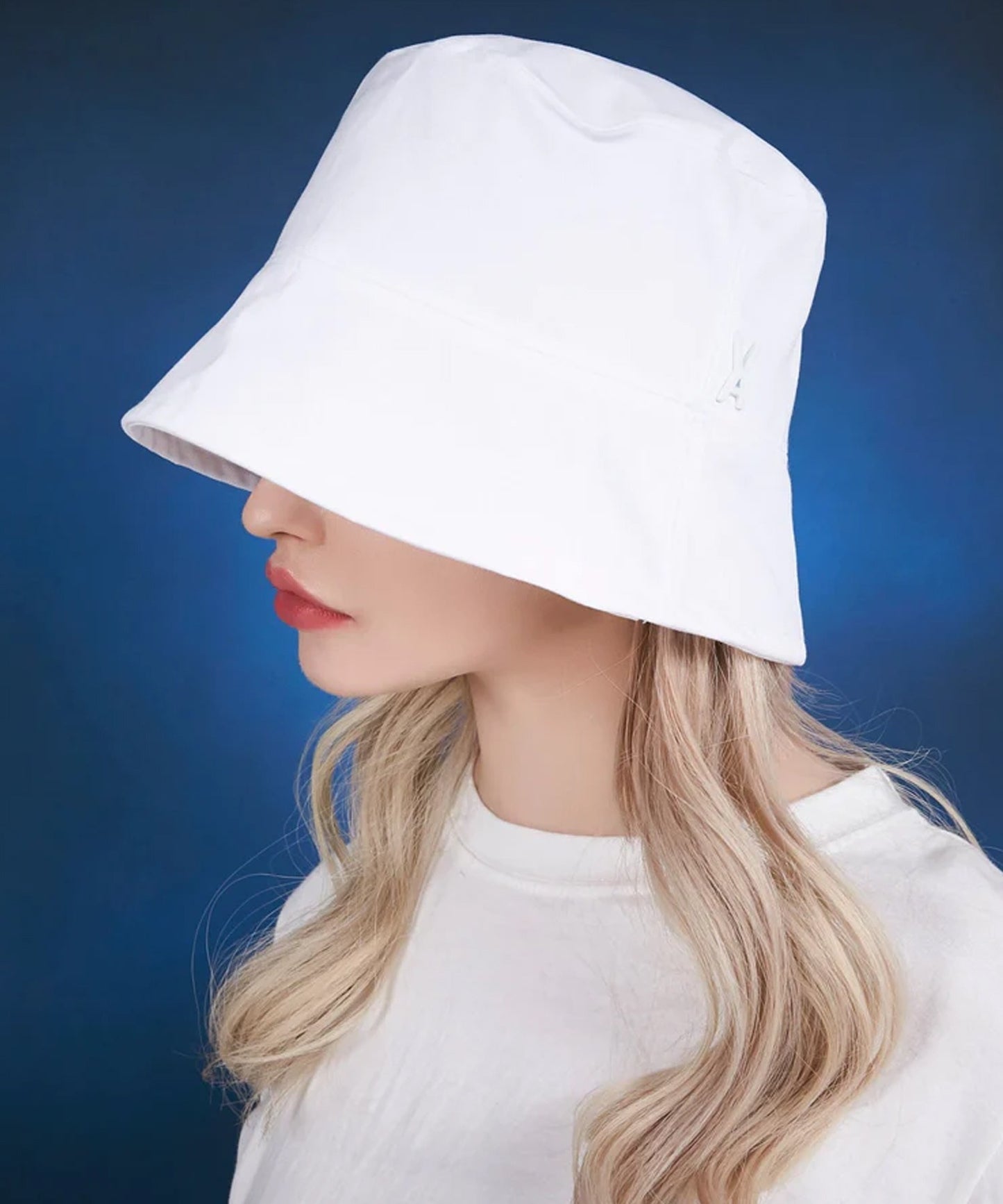 Stud drop over fit bucket hat